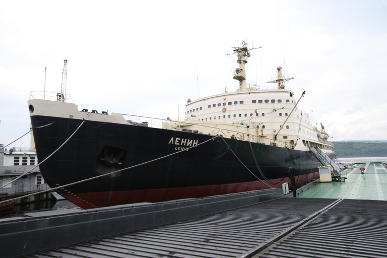 Атомный ледокол 